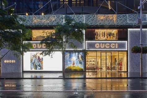 digital flagship store gucci com|original Gucci store in italy.